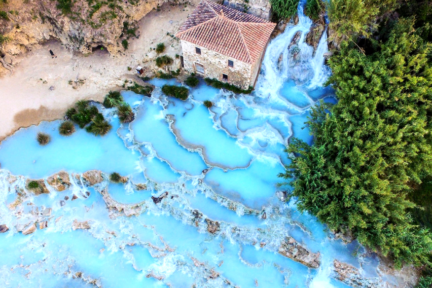 Дива красота: Италиански рай за къпане в лазурна вода, обаче има голямо „но“