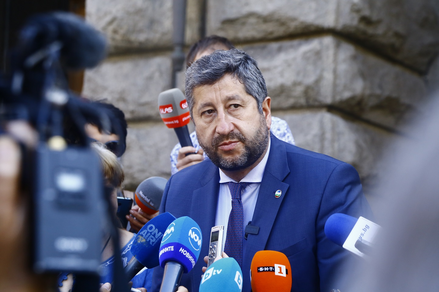 Христо Иванов започна да увърта за подкрепа на кабинет на ИТН и шеф на парламента