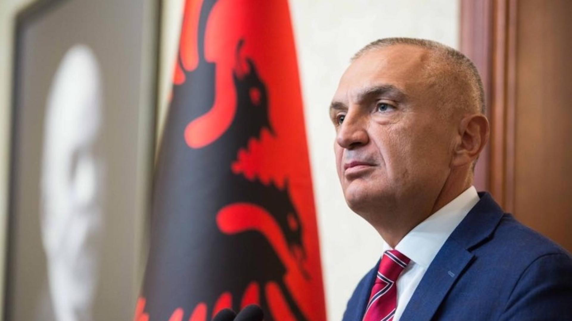 Албанският президент бе уволнен за сериозни нарушения и престъпления