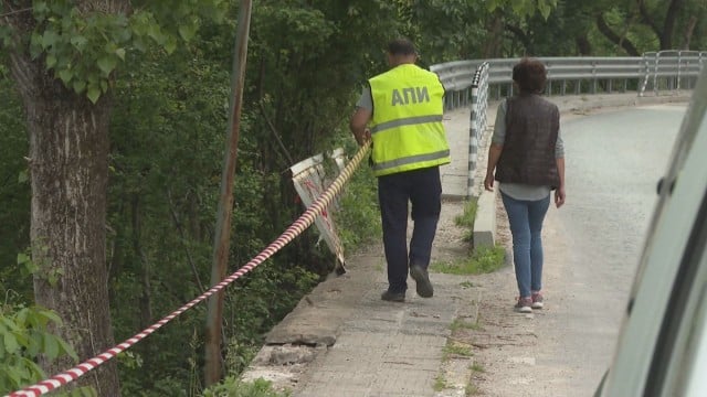 Голяма опасност дебне край Враца! Не минавайте по този мост СНИМКИ