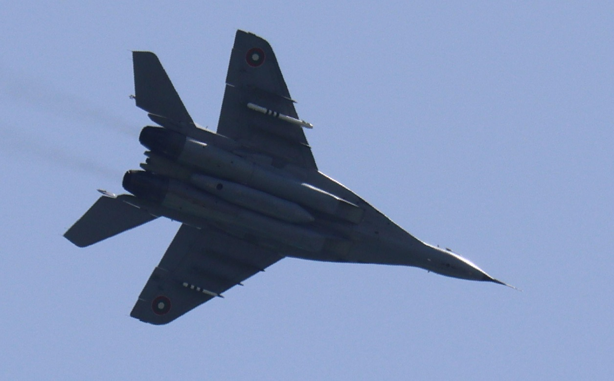 Има ли заплаха за небето над България без МиГ-29? ВИДЕО