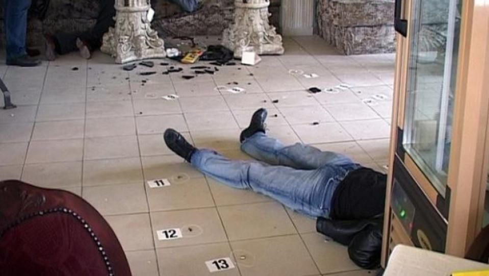 „Свещеници“ разстрелват мутри във ВИП-салон - едно най-бруталните масови убийства у нас!
