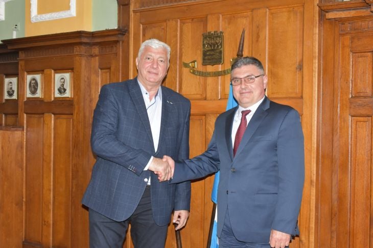 Здравко Димитров и Министър Панайотов обсъдиха преместването на музея на авиацията в Пловдив