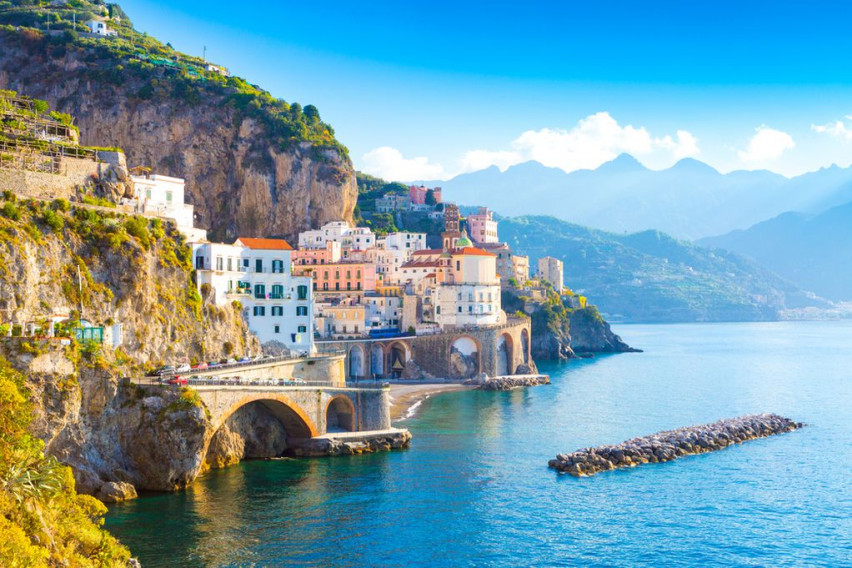 Най-малкият град в Италия: Красив плаж без туристи