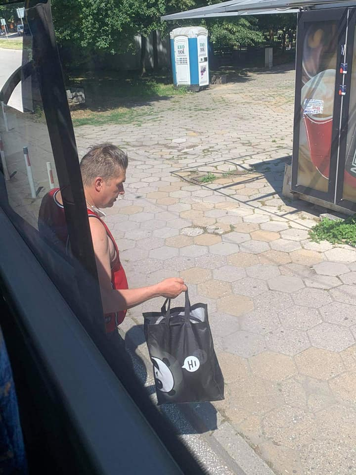 Мрежата иска да бъде убит на място този пътуващ в автобус "господин" в Пловдивско СНИМКИ