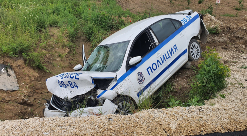 Първи СНИМКИ от адската катастрофа между джип и патрулка във Врачанско 