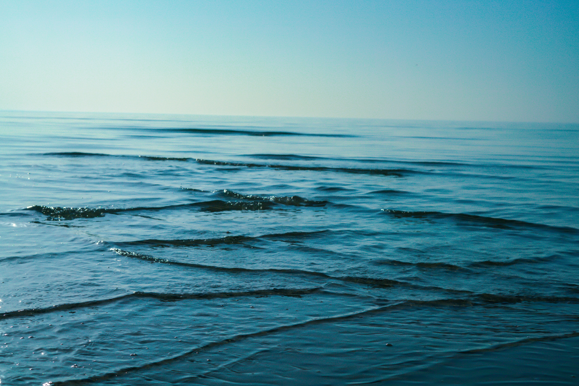 Ако видите тези красиви и необичайни вълни – бягайте далече