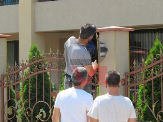 Пред дома на русенеца Върбан Върбанов почерня от полиция след стрелбата ВИДЕО 
