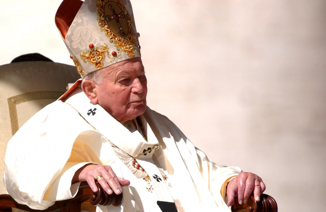 Гръмна голям скандал с папа Йоан Павел II