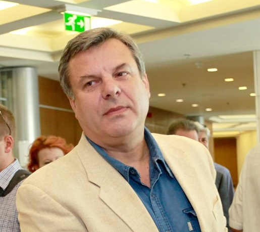 Бившият вицепремиер Евгений Бакърджиев почина след К-19