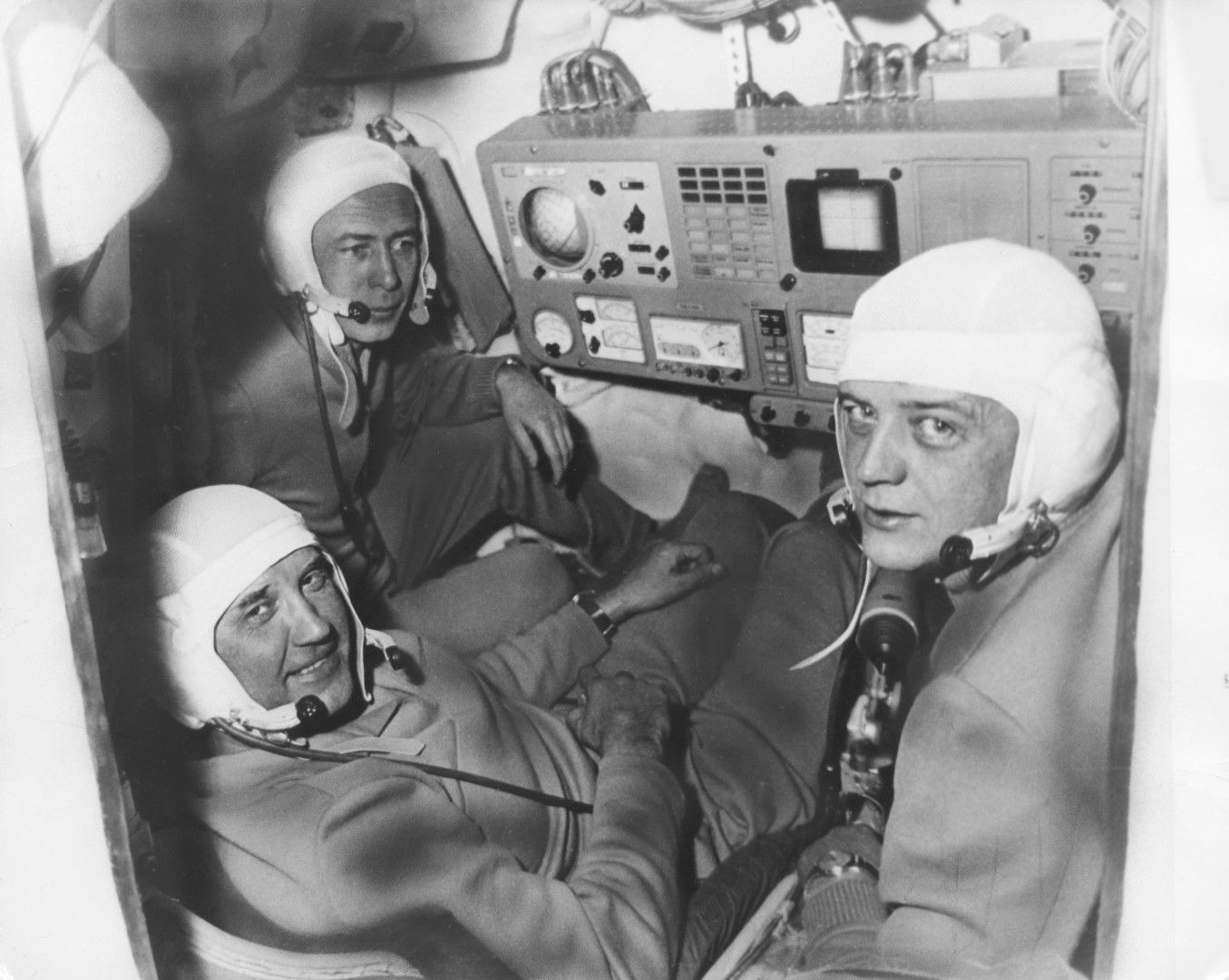 Разсекретиха последните думи на загиналите преди 50 г. космонавти от кораба "Союз-11"