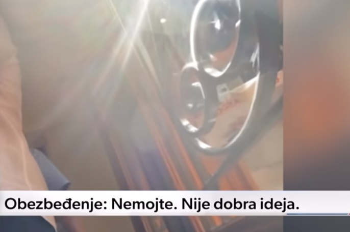 Сеир в Сърбия: Вучич и главният опозиционер за малко не се сбиха пред камерите ВИДЕО