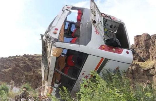 Жестока автобусна катастрофа с много ранени в Турция СНИМКИ