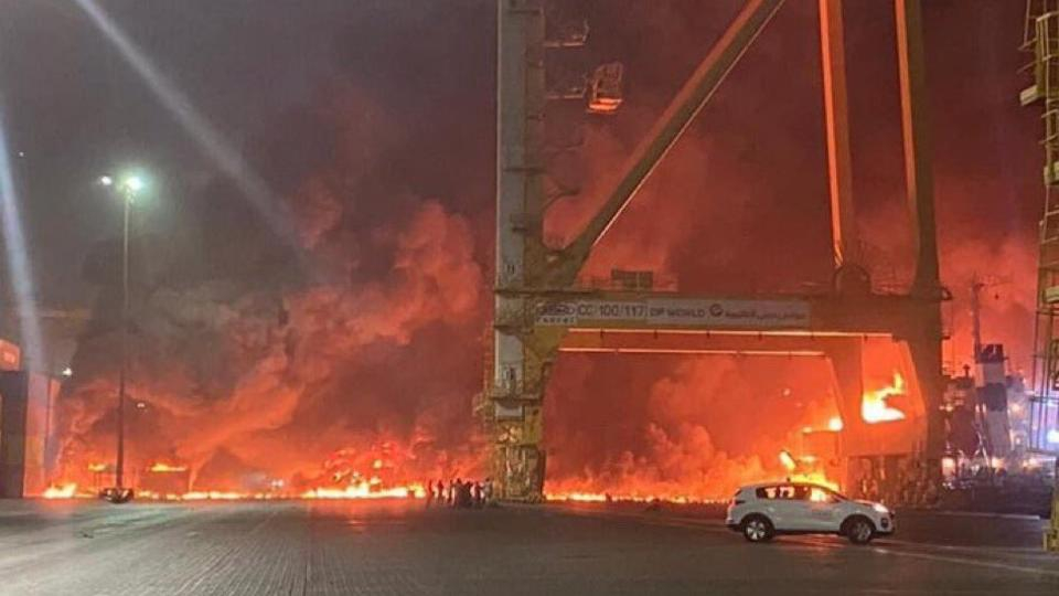 Мощна експлозия е избухнала в Дубай ВИДЕО