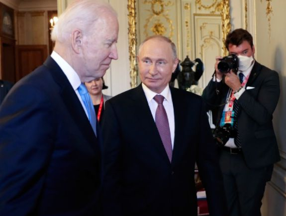 Стана ясно какво ще обсъждат Байдън и Путин в разговора си