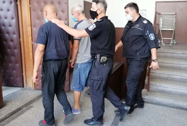 Ето ги убийците, окървавили центъра на Пловдив СНИМКИ  