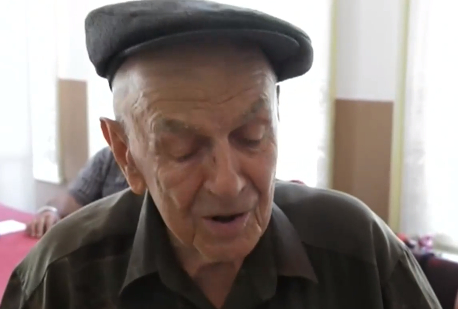 100-г. дядо гласува, досега не е изпускал избори ВИДЕО