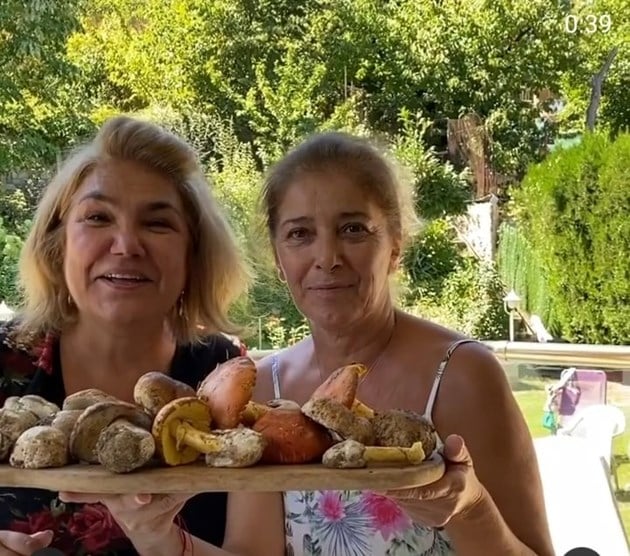 Марта Вачкова и Катето Евро лъснаха голи на СНИМКИ 18+
