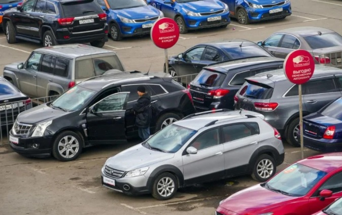 Експерт посочи марките автомобили, които най-много губят от цената си с времето
