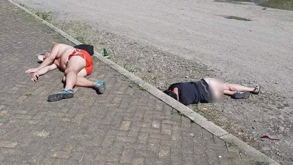 Започна се! Пияни туристи се въргалят в Слънчака, дама без гащи ошашави всички СНИМКИ 18+