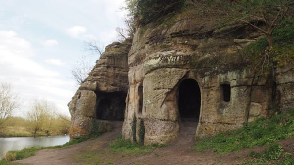 Във Великобритания откриха пещера, в която живял прогонен крал