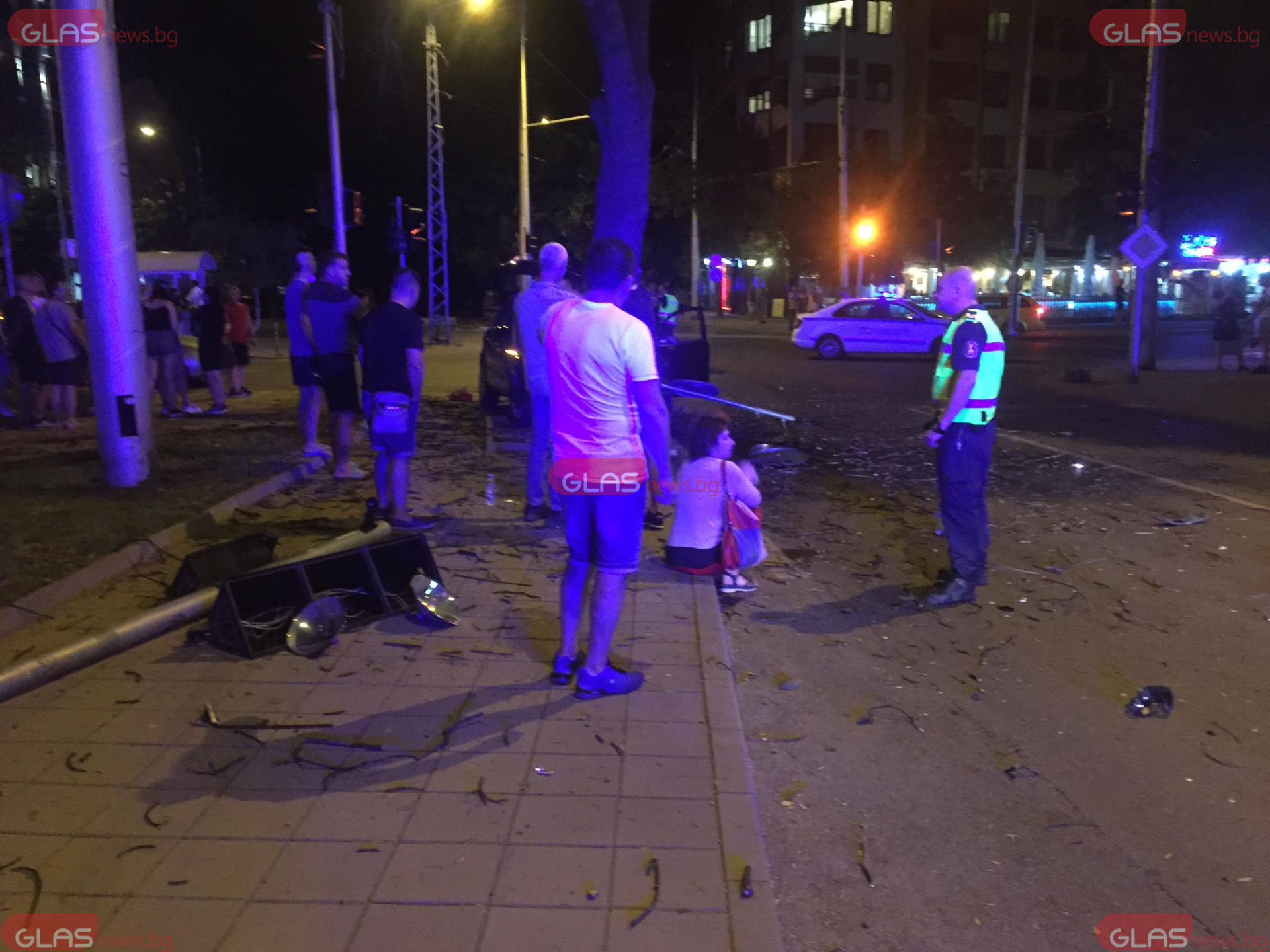 Шофьор рани двама младежи и си плю на петите в Пловдив, а после... СНИМКИ