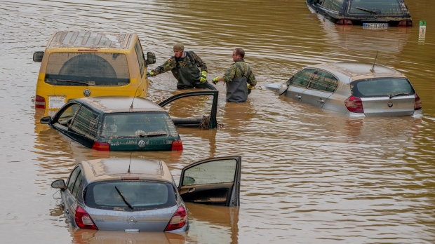 Тревожна прогноза: Смъртоносните проливни дъждове в Европа са само началото