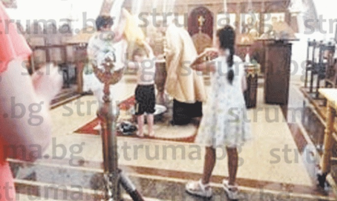 Истинско чудо на кръщене в Рилския манастир СНИМКИ