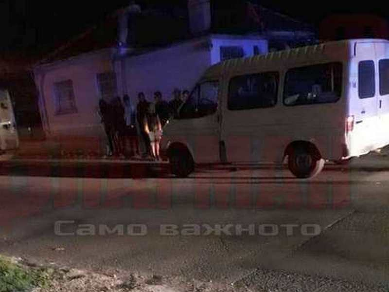 Мащабна акция в Бургаско! Издирват опасни бандити с бял микробус и рено