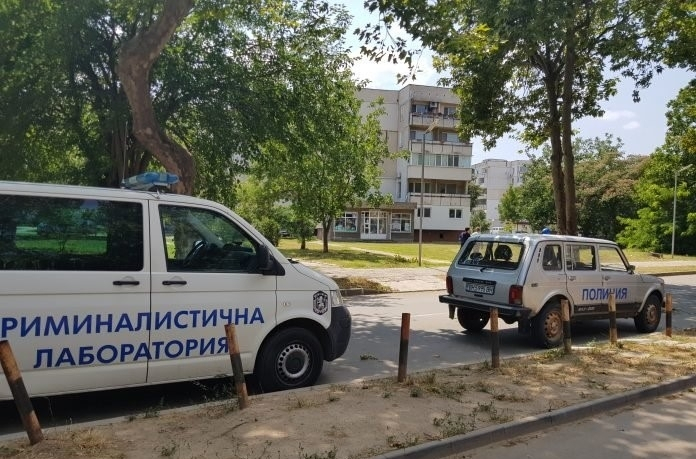 Крупен обир на заложна къща в Козлодуй, собственикът е в безсъзнание СНИМКИ