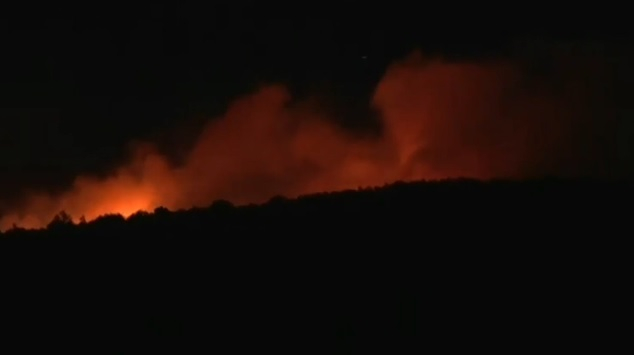 Голям пожар вилнее близо до Свиленград ВИДЕО