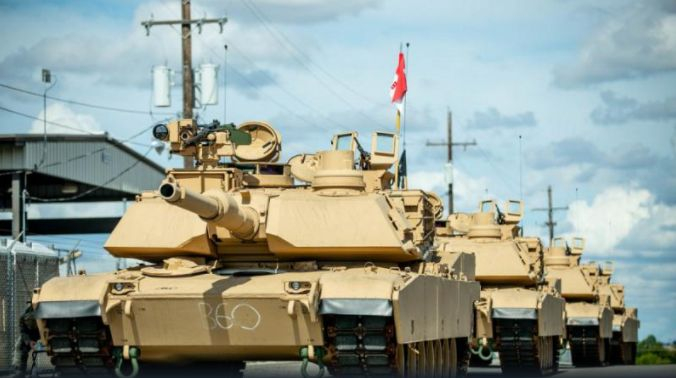 Полският военен министър с грандиозна издънка: Най-добрите в света танкове Abrams ще ни защитят от Русия