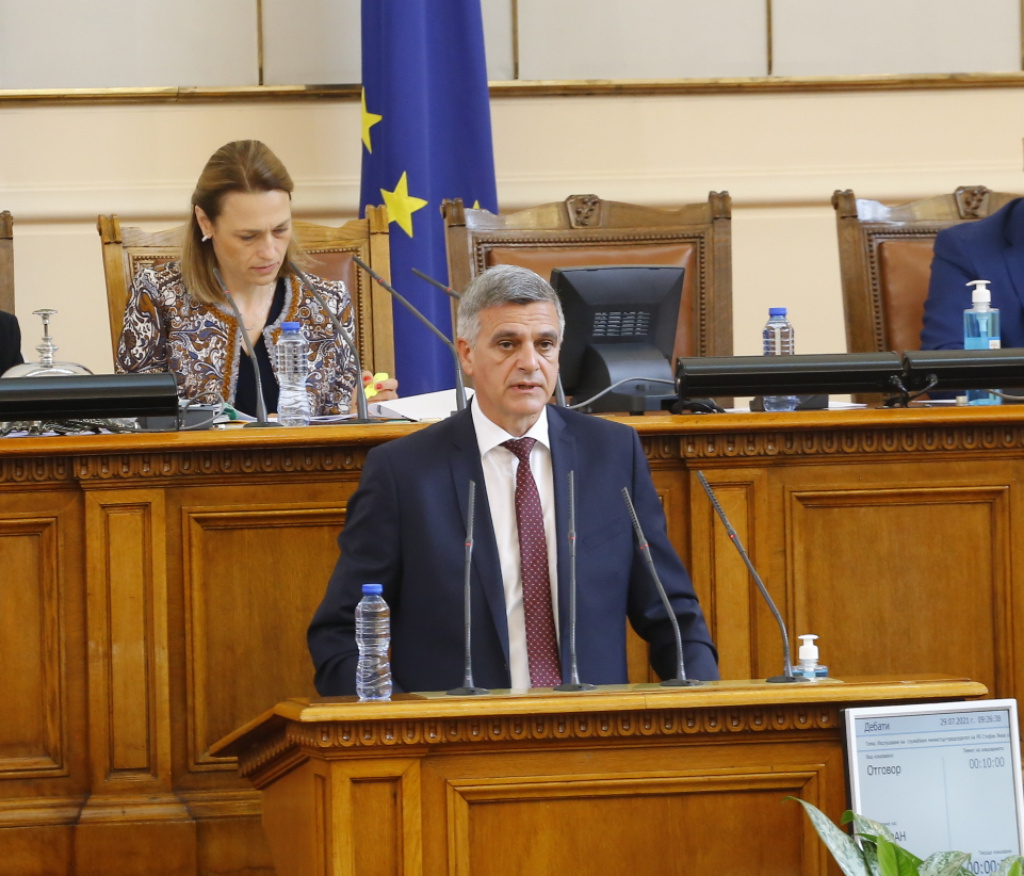 Стефан Янев информира депутатите в какво финансово състояние е била държавата при идването на служебния кабинет 