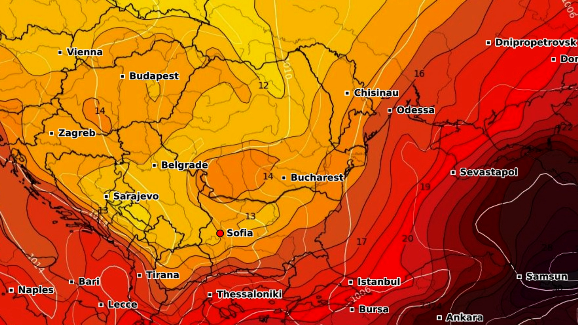 Адски жеги ще ни морят през уикенда, КАРТА показва най-опасните зони 