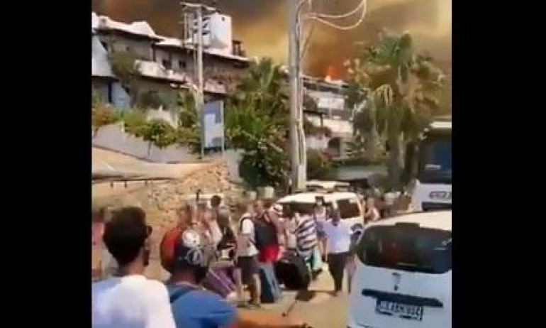 В Турция стана страшно, евакуират хората ВИДЕО