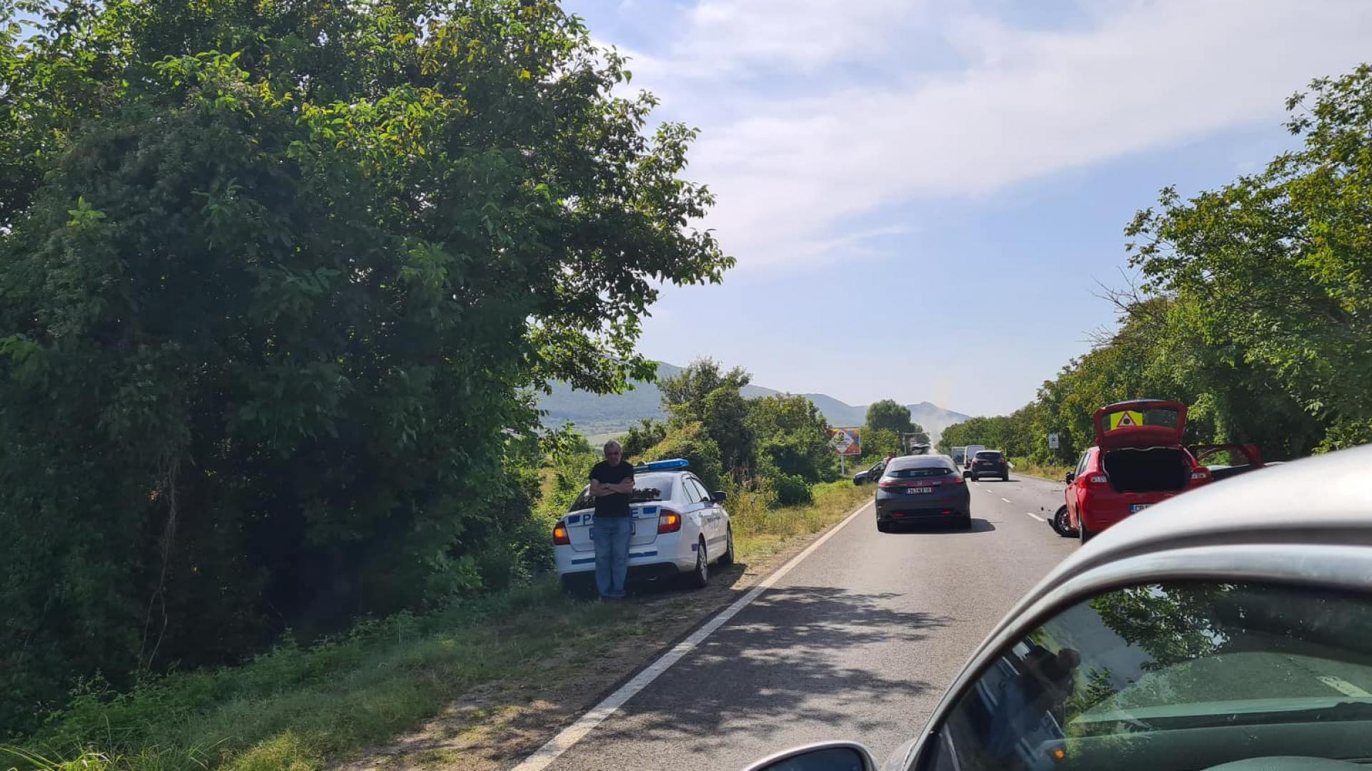Километрична тапа на пътя Варна-София до Габрово заради катастрофа СНИМКИ