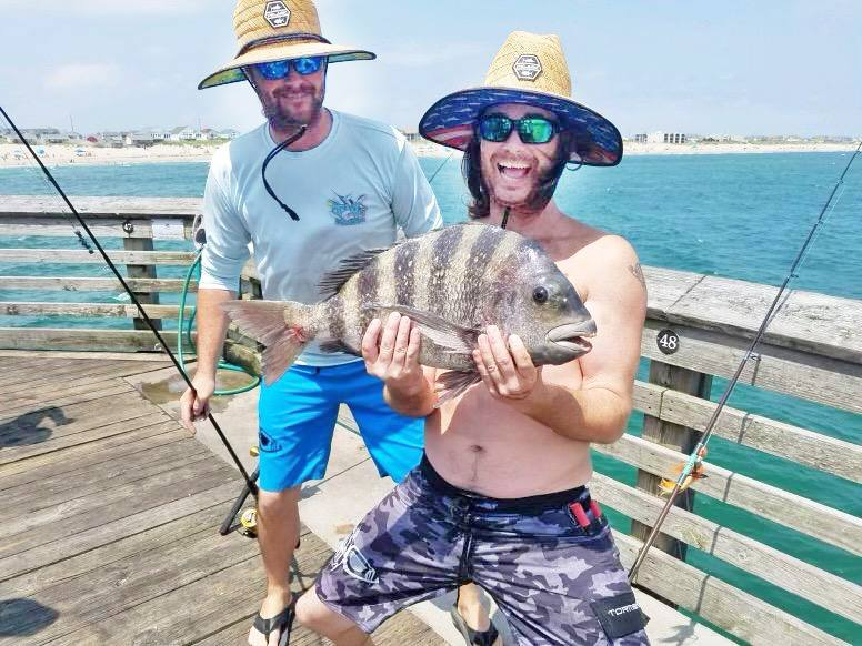 Рибар извади страшен звяр с човешки зъби от океана СНИМКИ 