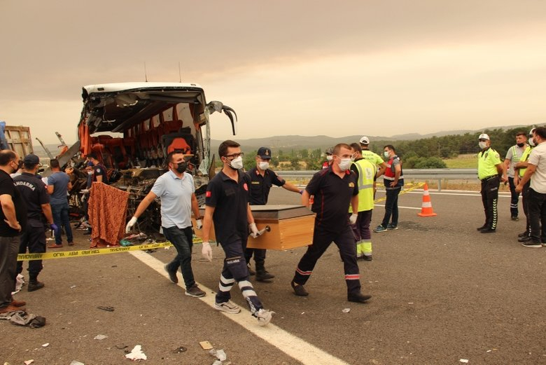 Адска катастрофа с 6 трупа окървави магистрала в Турция СНИМКИ 