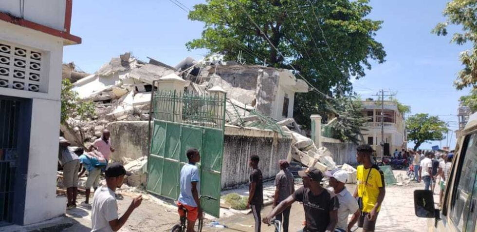 Божият гняв пак се стовари над Хаити ВИДЕО