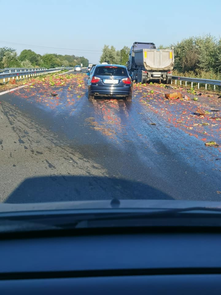 Първо в БЛИЦ! Кошмар на магистралата край Шумен заради невиждан инцидент СНИМКИ