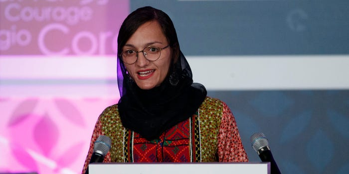 Чакам да ме убият! Последните думи на най-младата политичка в Афганистан разплакаха света СНИМКИ