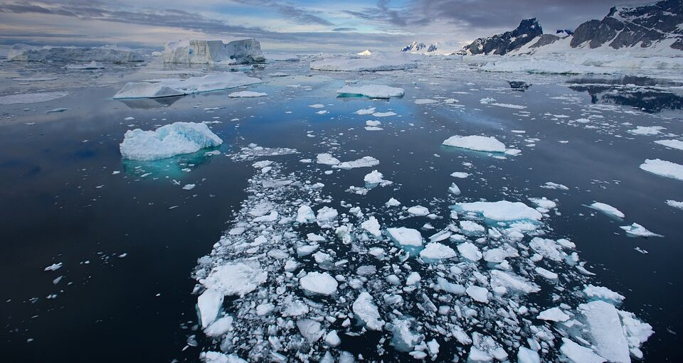 Топенето на ледниците може да причини нова смъртоносна пандемия
