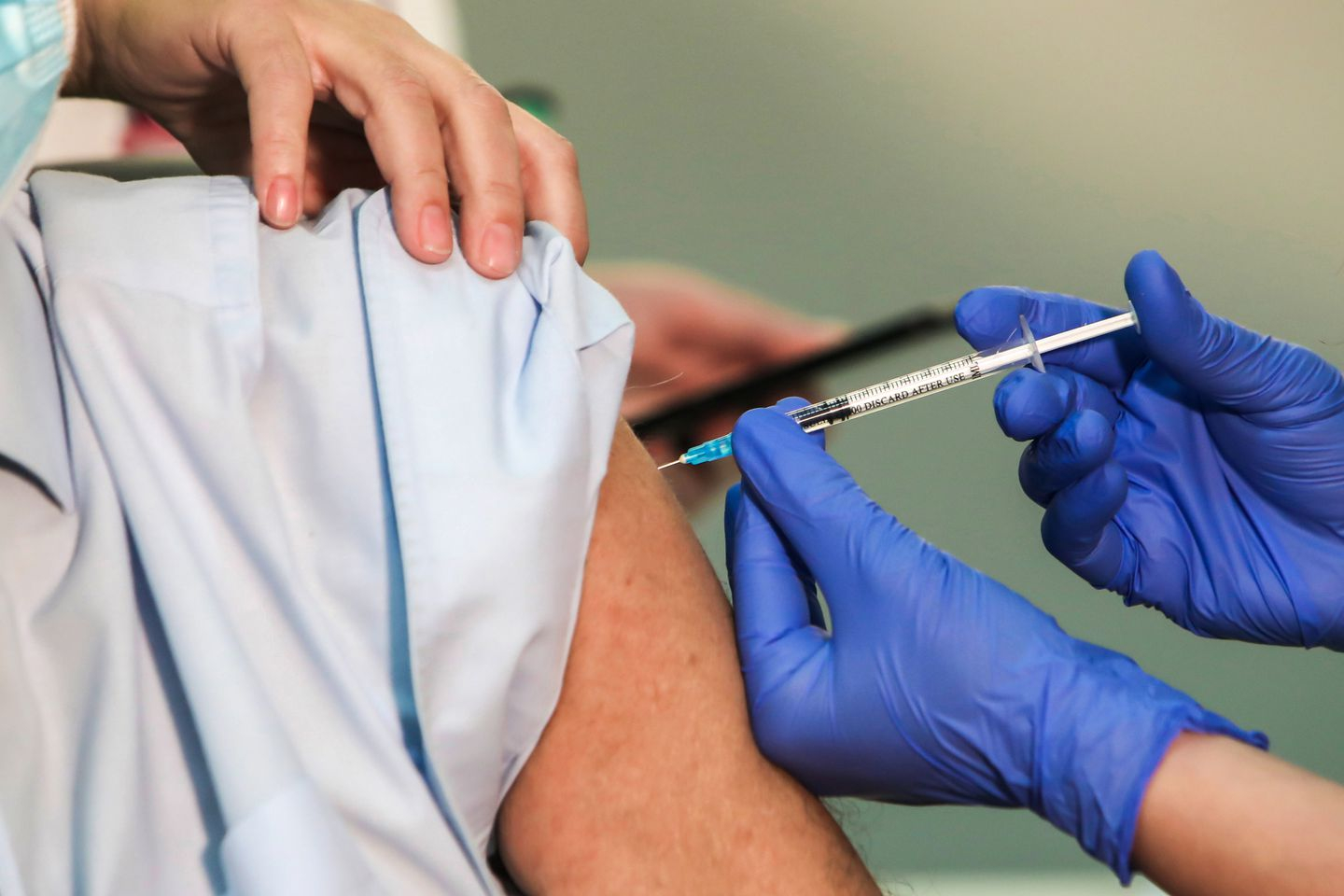 Ето кои са следващите на ред за задължителна ваксинация в Гърция