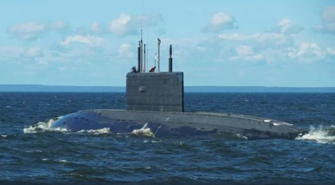 Мощ: Русия е концентрирала в Средиземно море пет подводници с ракети „Калибър“