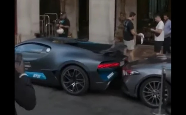 Bugatti за $6 милиона попадна в нелеп инцидент ВИДЕО