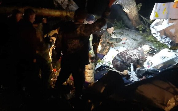 Пътнически самолет L-410 рухна в Русия, има загинали СНИМКИ