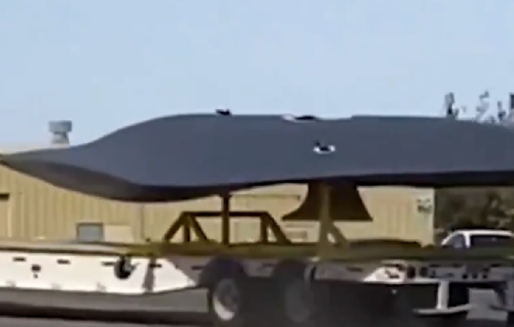 Мистериозен стелт самолет от неизвестен модел бе забелязан в САЩ ВИДЕО