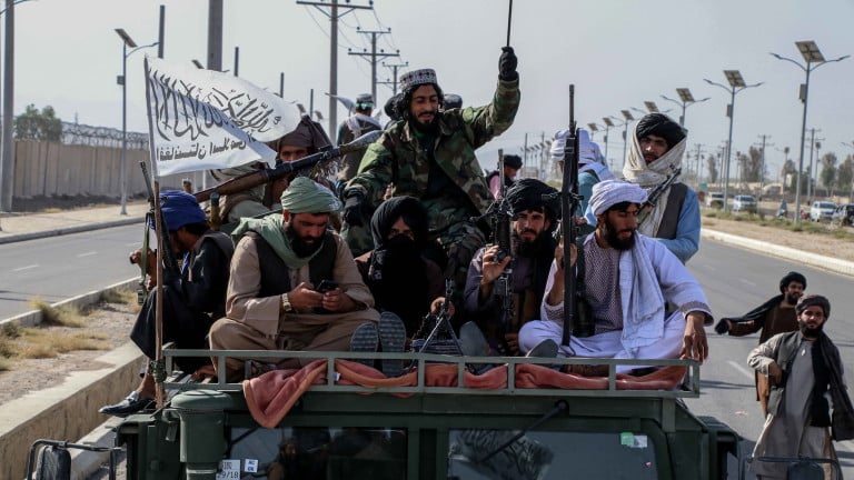 Военният министър на талибаните призна, че са извършвали убийства за отмъщение