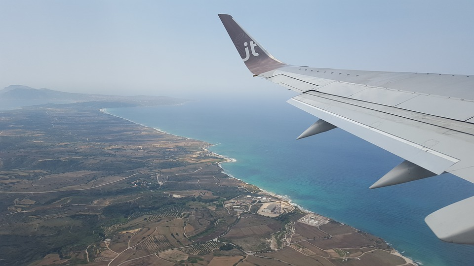 Извънредна ситуация със самолет с над 240 пътници в небето над Гърция 