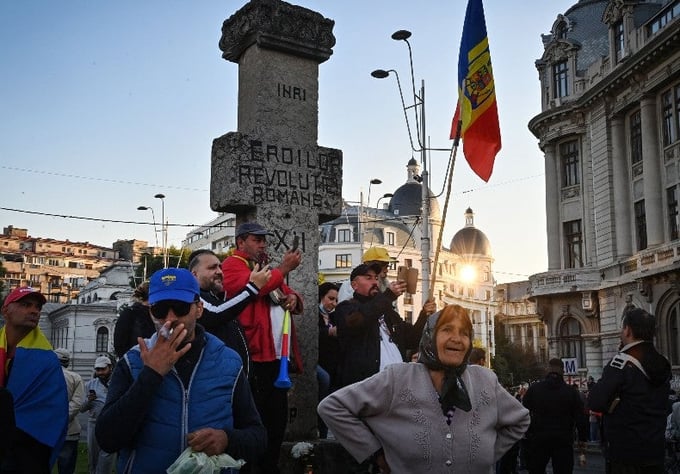 Румънците се вдигнаха на бунт срещу задължителната ваксинация ВИДЕО